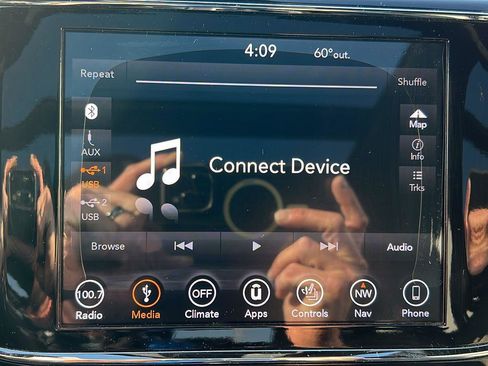 Used 2019 Jeep Grand Cherokee Limited w/ Luxury Group II image 28