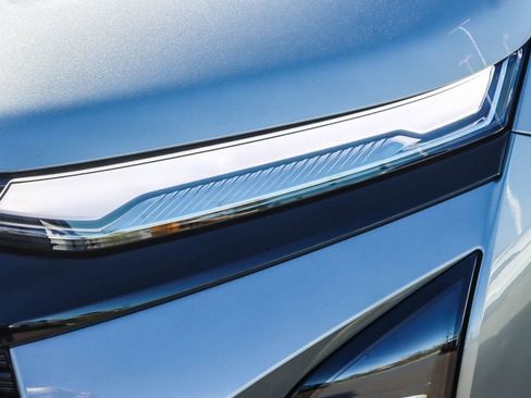 New 2026 Chevrolet Equinox LT w/ Convenience Package II image 7