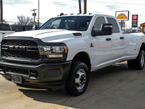Used 2023 RAM 3500 Tradesman AWD/4WD image 14