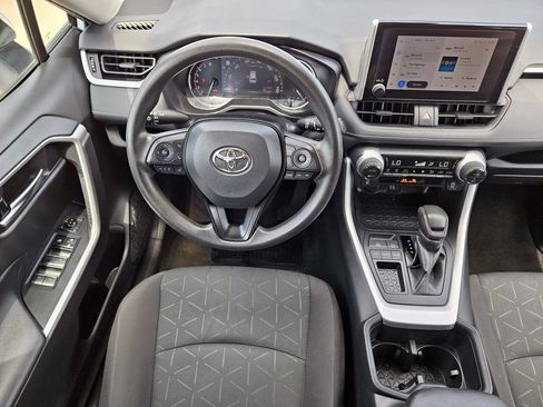 Used 2024 Toyota RAV4 XLE FWD image 27