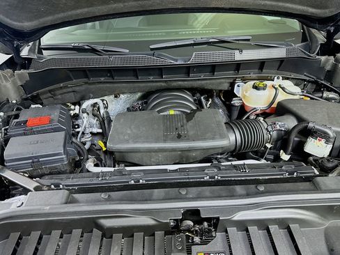 Used 2023 Chevrolet Silverado 1500 RST w/ Convenience Package II image 9