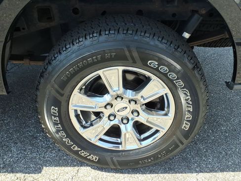 Used 2016 Ford F150 XLT w/ Equipment Group 302A Luxury AWD/4WD image 9