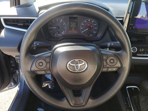 Certified 2025 Toyota Corolla LE image 17