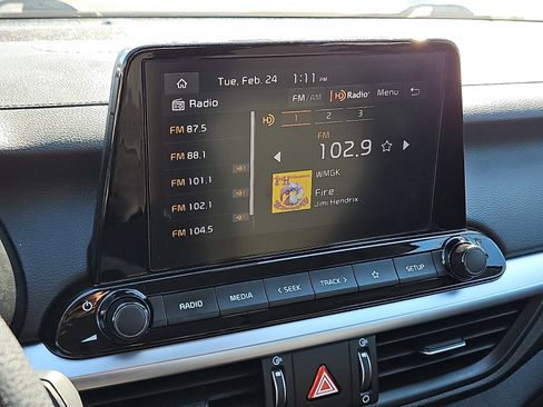 Used 2022 Kia Forte LXS image 16