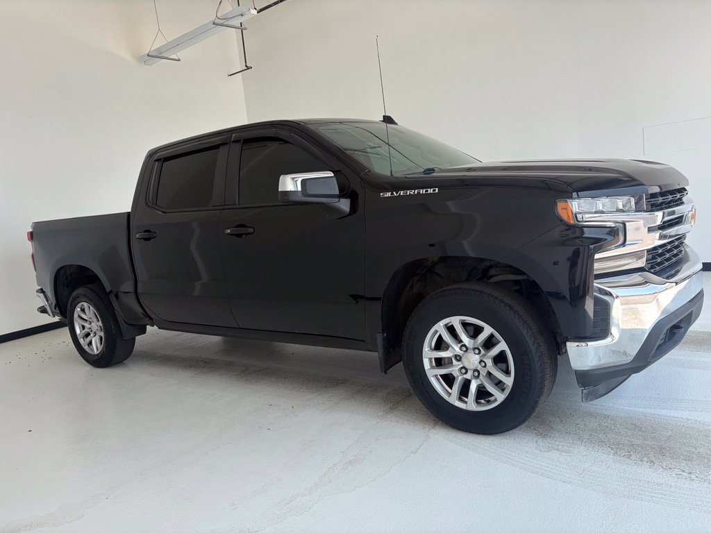 Used 2021 Chevrolet Silverado 1500 LT AWD/4WD image 1