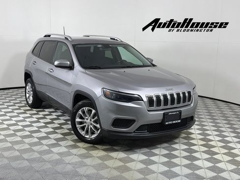 Used 2020 Jeep Cherokee Latitude w/ Cold Weather Group FWD image 1