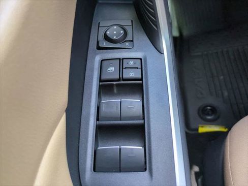 Certified 2025 Toyota RAV4 XLE image 21