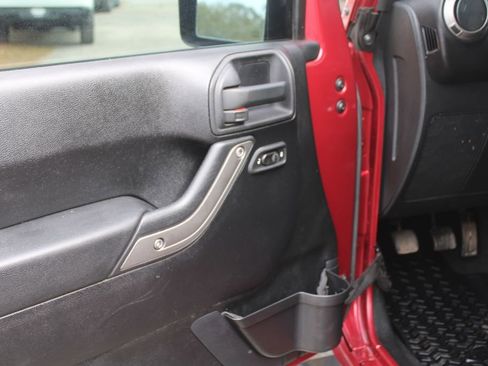 Used 2011 Jeep Wrangler Sport image 17