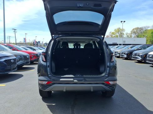Certified 2023 Hyundai Tucson Limited AWD/4WD image 9