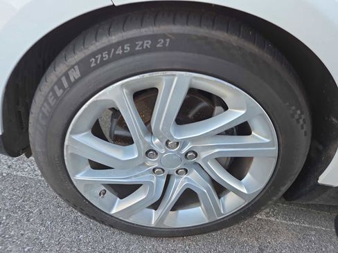 Used 2018 Land Rover Range Rover Sport HSE image 8