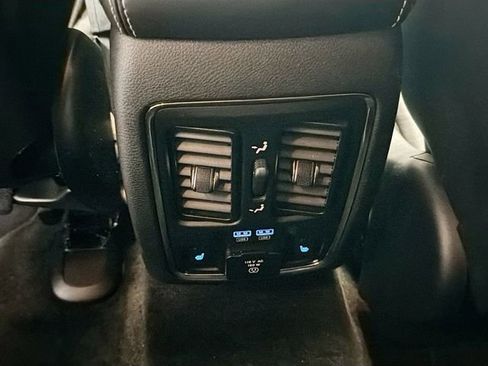 Used 2015 Jeep Grand Cherokee Limited image 26