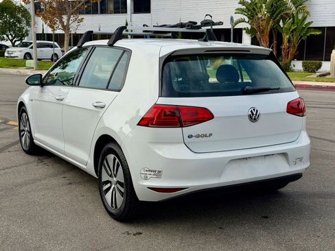 Used 2016 Volkswagen e-Golf SE w/ DC Fast Charging Package image 7