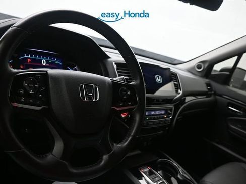 Used 2019 Honda Pilot Touring image 9