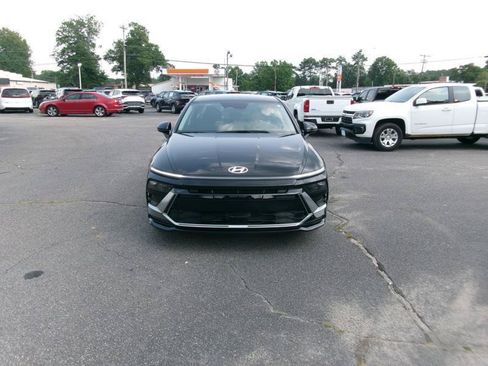 Used 2024 Hyundai Sonata SEL FWD image 3