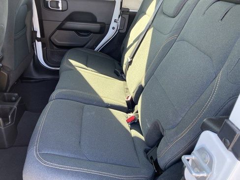 Certified 2025 Jeep Wrangler Sahara image 24