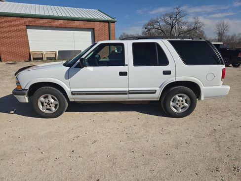 Used 2000 Chevrolet Blazer LS w/ LS Preferred Equipment Group image 4