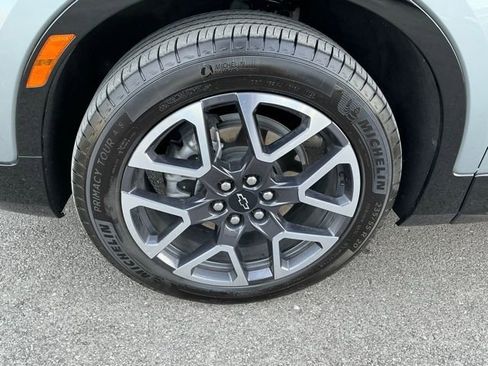 Used 2025 Chevrolet Blazer RS image 9