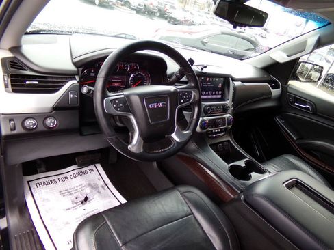 Used 2016 GMC Yukon XL SLE AWD/4WD image 7
