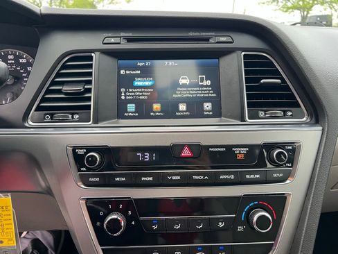 Used 2017 Hyundai Sonata SE FWD image 32