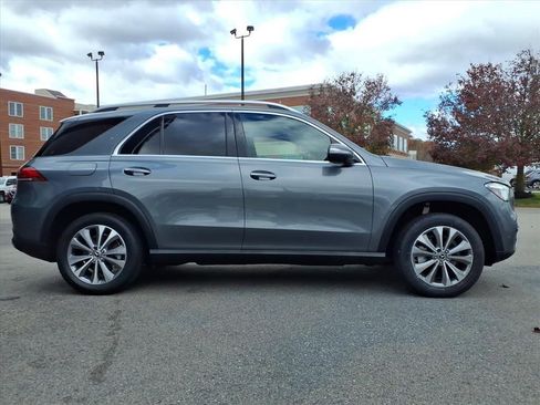 Used 2021 Mercedes-Benz GLE 350 4MATIC image 4