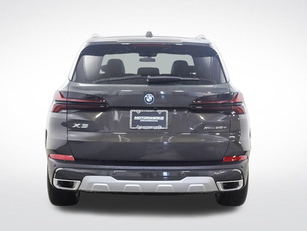 Used 2026 BMW X5 xDrive50e w/ Climate Comfort Package AWD/4WD image 4