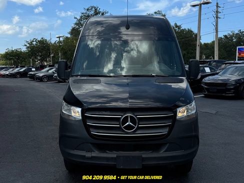 Used 2020 Mercedes-Benz Sprinter 3500 image 11