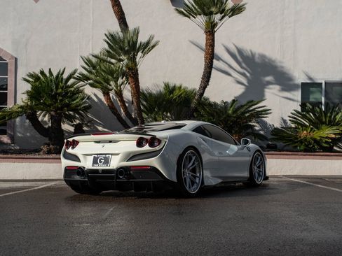 Used 2020 Ferrari F8 Tributo image 14