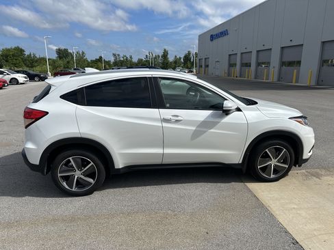 Used 2021 Honda HR-V EX image 5