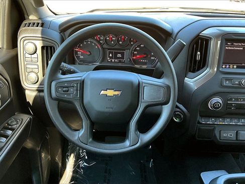 Certified 2025 Chevrolet Silverado 1500 Custom w/ Turbomax Blackout Package image 9