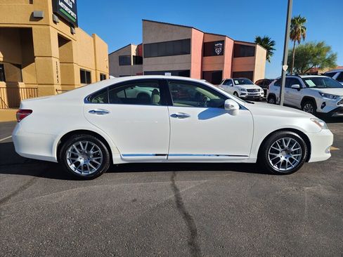Used 2011 Lexus ES 350 FWD image 2