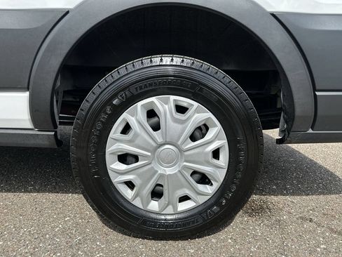 Used 2024 Ford Transit 350 XLT RWD image 32