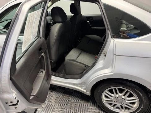 Used 2008 Ford Focus SE image 17