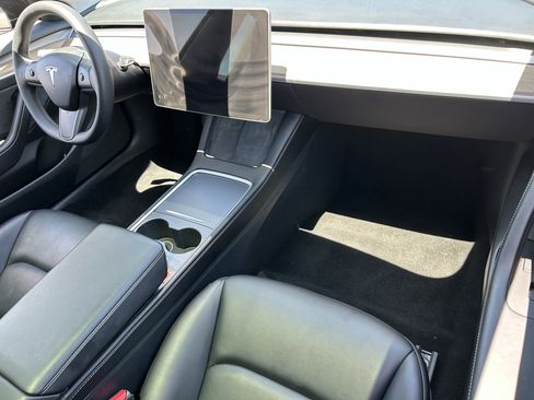 Used 2023 Tesla Model 3 Standard Range RWD image 10