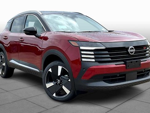 New 2025 Nissan Kicks SR image 2