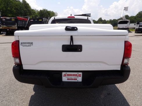 Used 2020 Toyota Tacoma SR RWD image 6