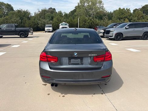 Used 2017 BMW 330i Sedan RWD image 6
