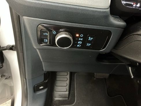 Used 2023 Ford Maverick Lariat w/ Lariat Luxury Package image 22