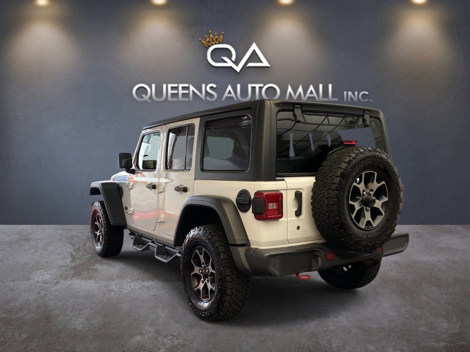 Used 2019 Jeep Wrangler Unlimited Rubicon AWD/4WD image 4