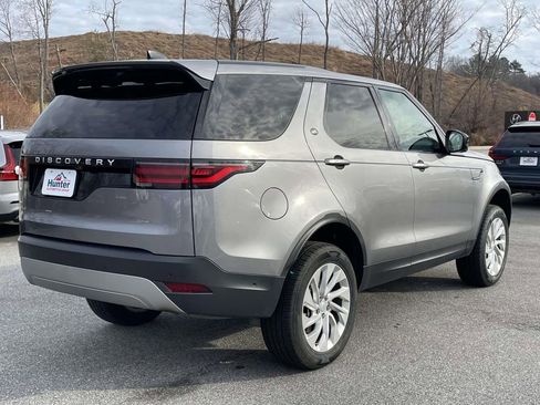 Used 2025 Land Rover Discovery S image 31