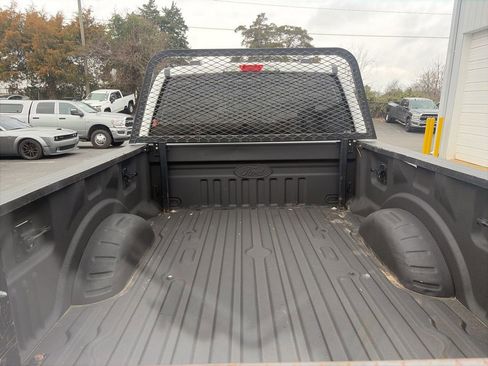 Used 2022 Ford F250 XL w/ Power Equipment Group image 10