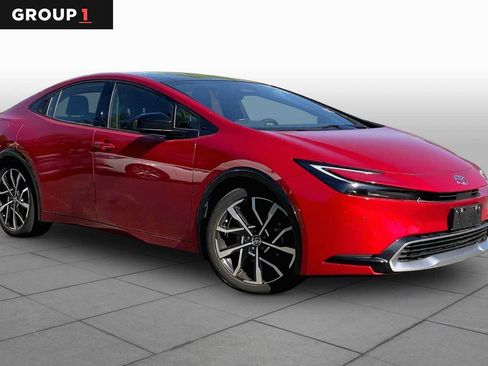 Used 2024 Toyota Prius Prime FWD image 4