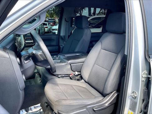 Used 2020 Chevrolet Silverado 2500 Custom w/ Custom Value Package image 24