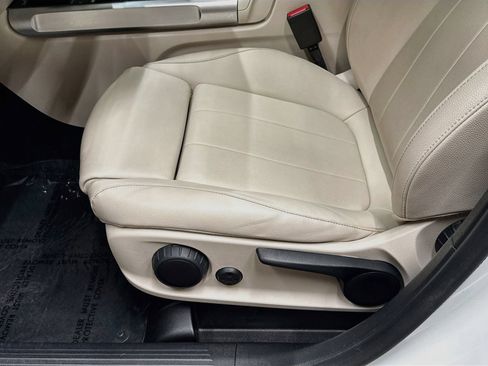 Used 2022 Mercedes-Benz GLB 250 4MATIC image 19