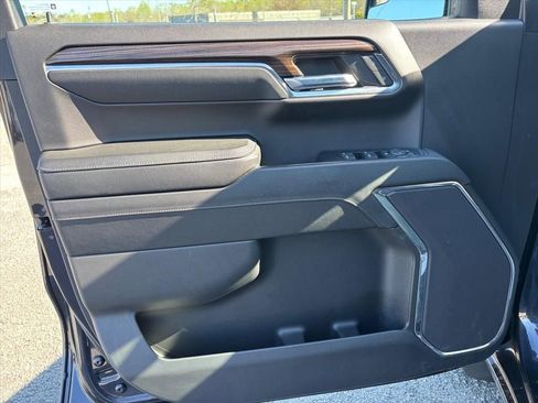 Used 2023 Chevrolet Silverado 1500 LT image 9