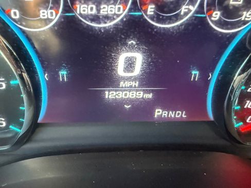 Used 2018 Chevrolet Tahoe Premier AWD/4WD image 17