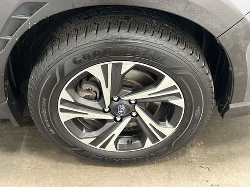 Certified 2024 Subaru Crosstrek 2.0i Premium image 5
