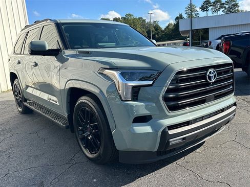 Used 2024 Toyota Sequoia SR5 image 4