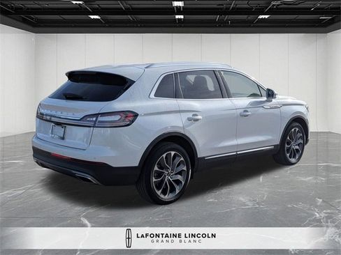 Certified 2023 Lincoln Nautilus Reserve image 5