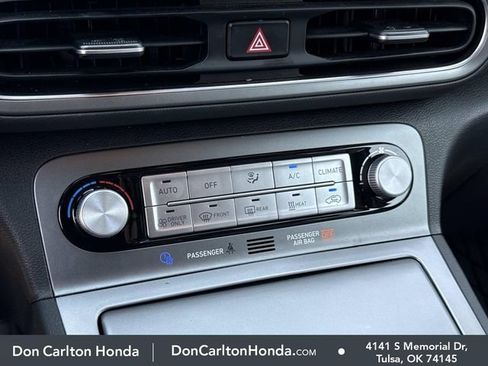 Used 2023 Hyundai Kona SE w/ Cargo Package FWD image 8