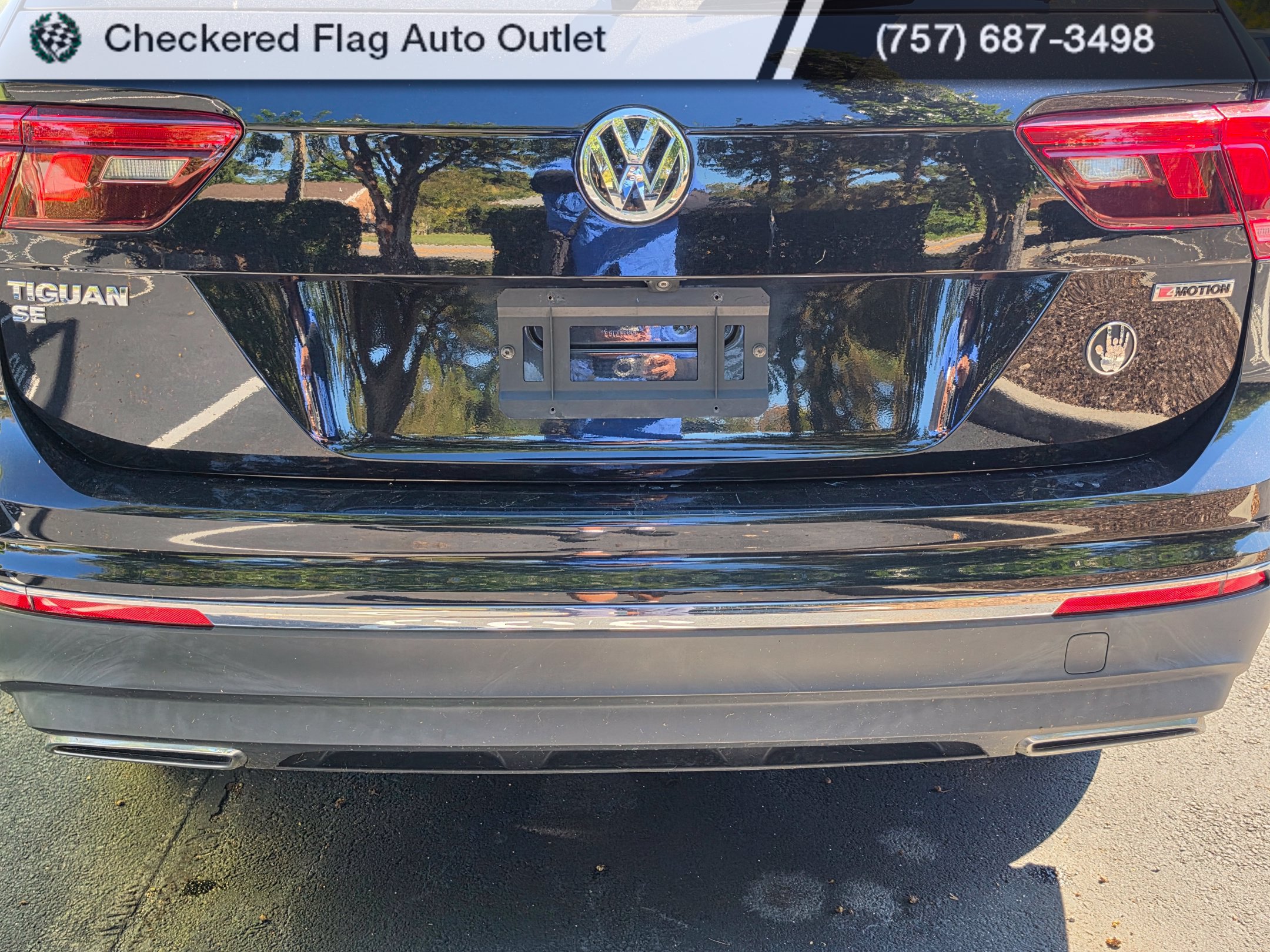 Used 2021 Volkswagen Tiguan SE w/ Panoramic Sunroof Package AWD/4WD image 7